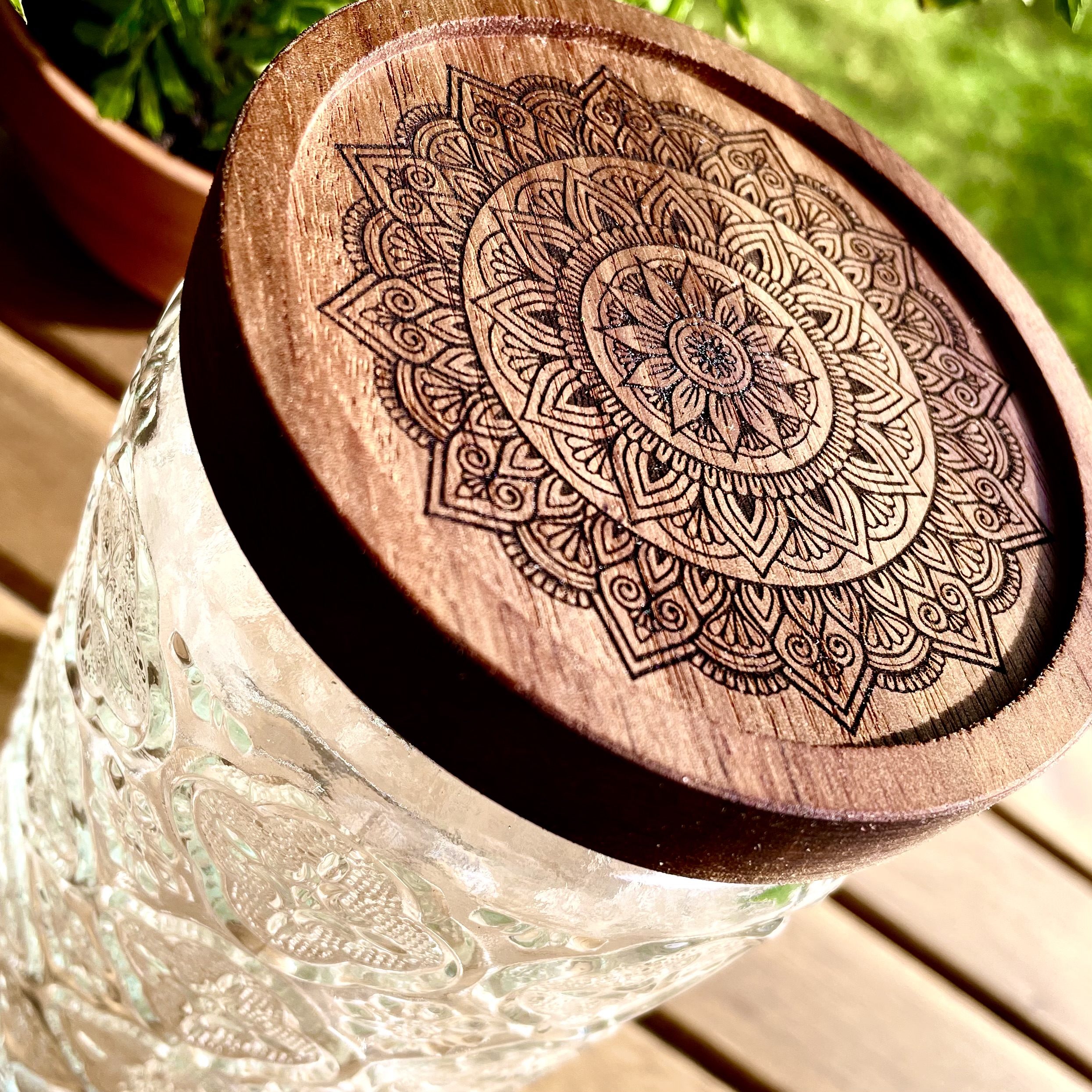 Elegantní skleněná dóza s kresbou - Mandala